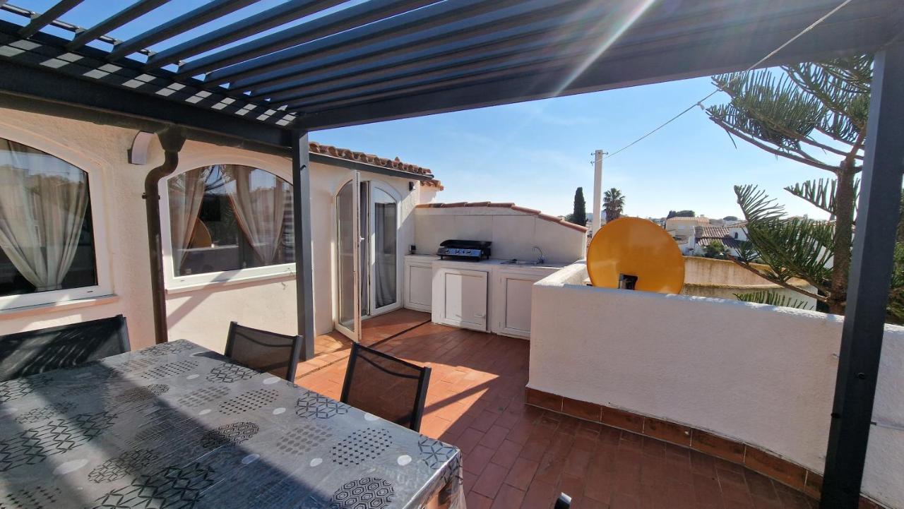Maison De Vacances Avec Amarre Empuriabrava Exterior foto